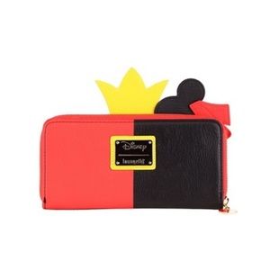 Loungefly Bags - Loungefly X Disney queen of hearts wallet Loungefly Bags - Loungefly X Disney queen of hearts wallet